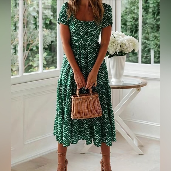 Dresses & Skirts - 🪴NEW🪴 Polka Dot Ruffle Hem Square Neck Short Sleeve Dress